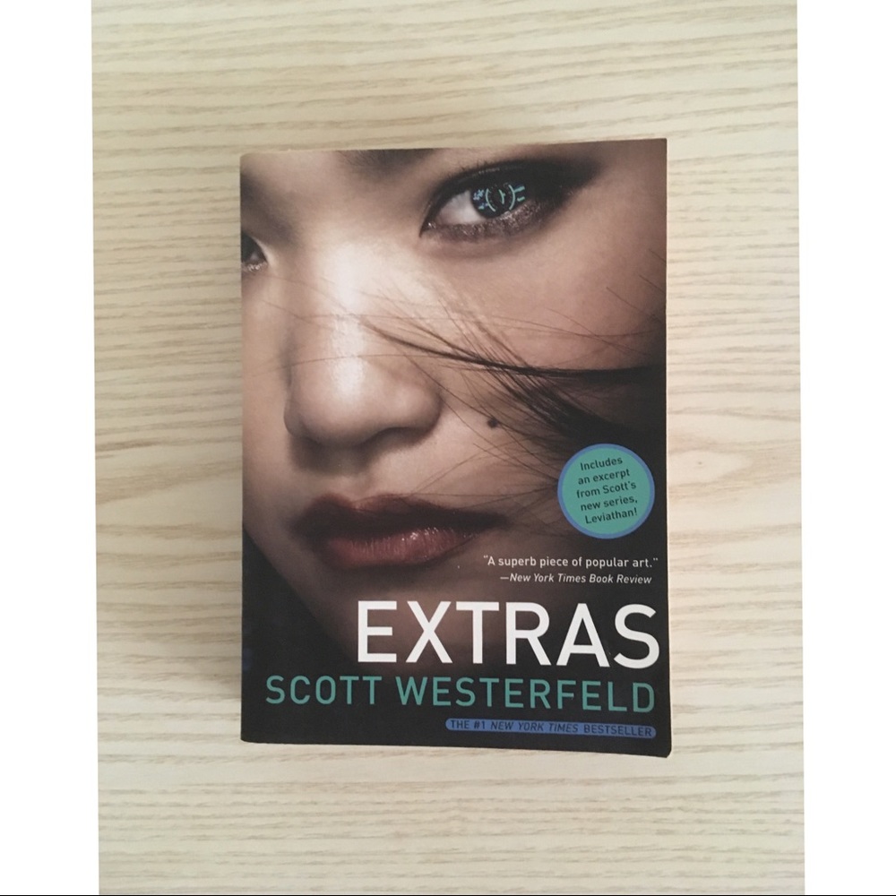 Extras by Scott Westerfeld